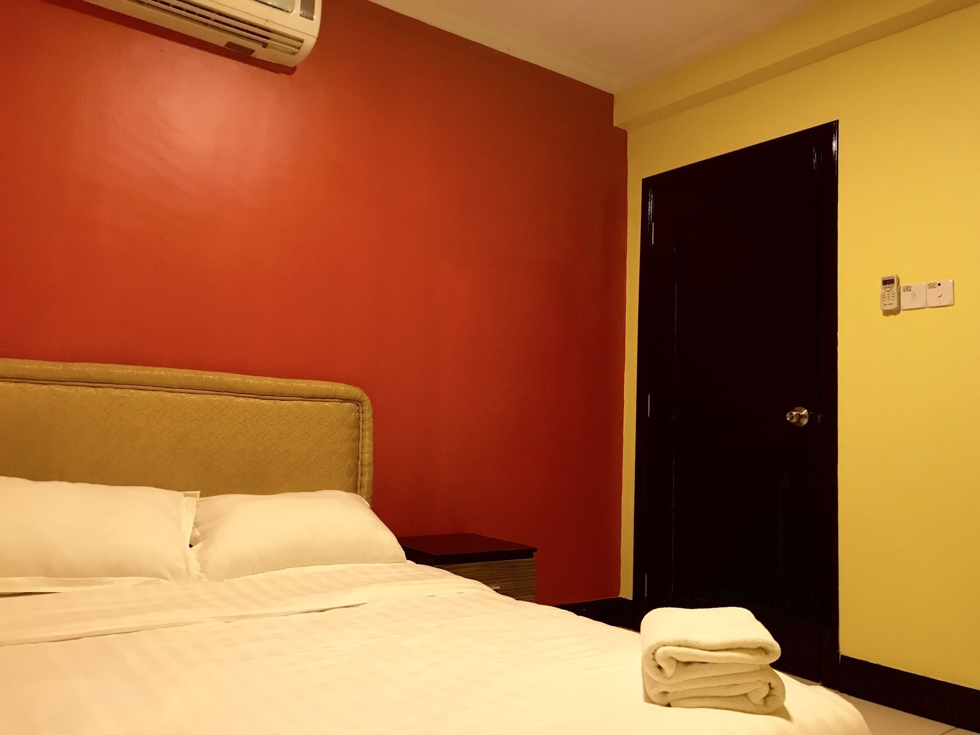 Sunset & Seaview Vacation Condos At Marina Court Resort Condo Kota Kinabalu Exterior foto